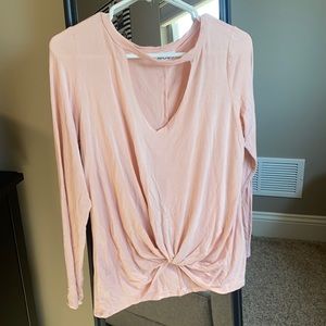Beautiful pink long sleeve top, Mod boutique, size M !!